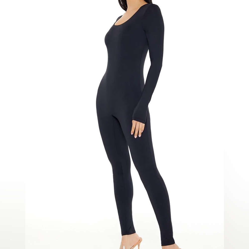 Long-Sleeve Sculpting Body Suit